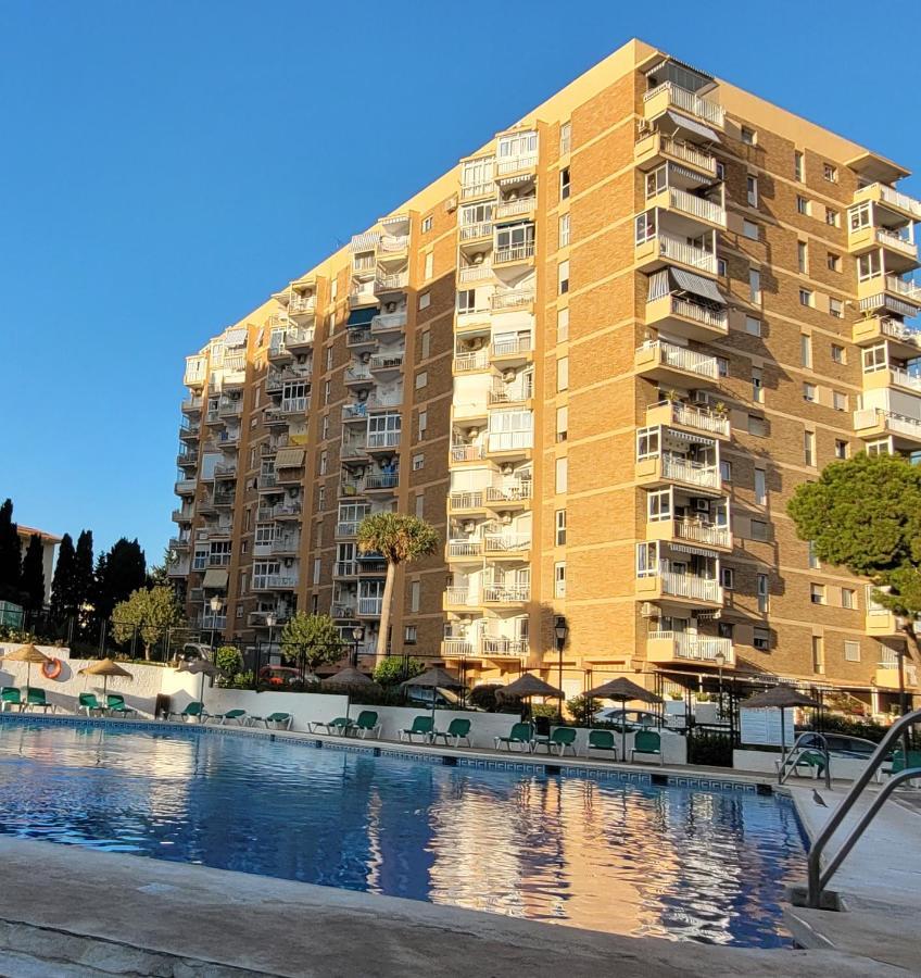 Attico Acuario, 2 Bathrooms Top Floor Appartment With Sea And Mountain Views Benalmádena Dış mekan fotoğraf